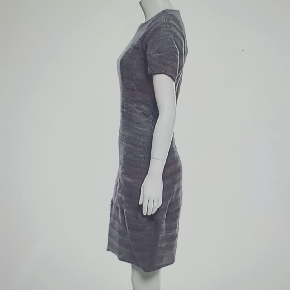 BURBERRY Textured Silk Dress Size: US6, IT42 - Picture 2 of 3